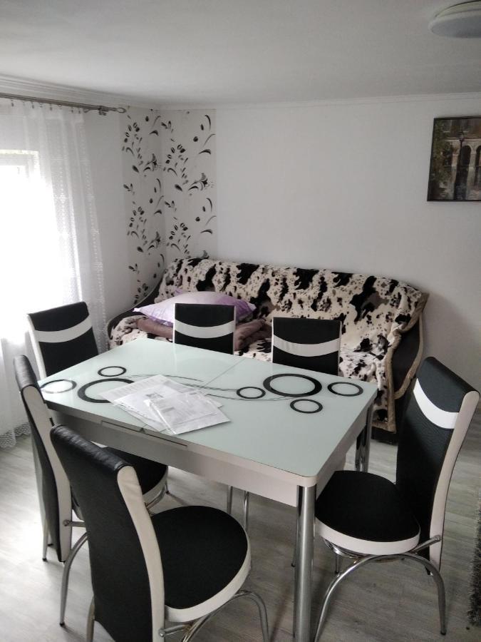 Casuta Bunicilor Villa Dorna Cindrenilor Ngoại thất bức ảnh